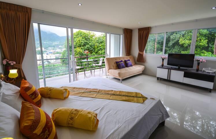 BeststayinPhuket Mountain/Pool View Condo 45m24